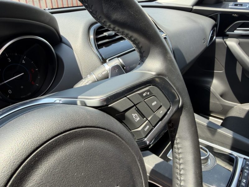 JAGUAR  F-PACE 20D 180CH AWD R-SPORT BVA8 2018