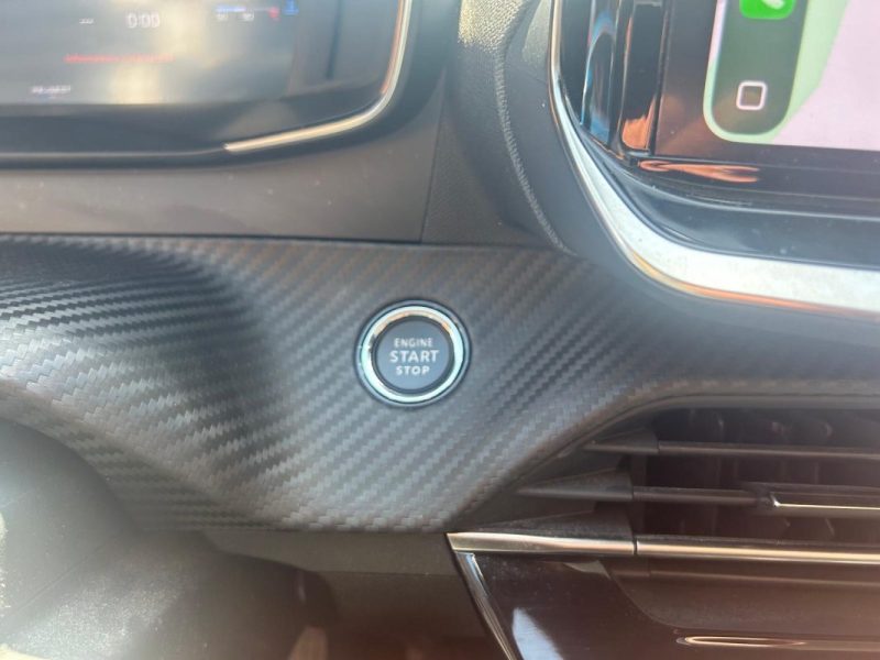 PEUGEOT 208 1.2 100 ALLURE