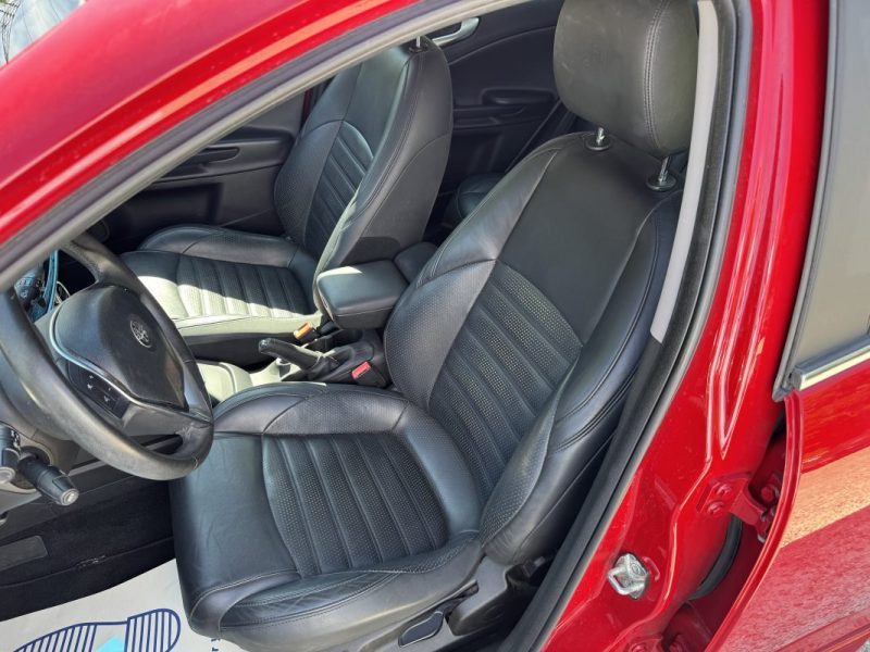 ALFA ROMEO GIULIETTA 1.6 JTDM 120 Super 1ER Main
