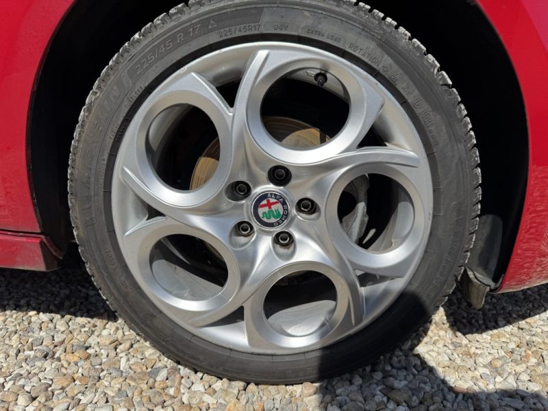 ALFA ROMEO GIULIETTA 1.6 JTDM 120 Super 1ER Main
