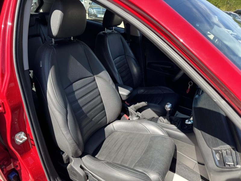 ALFA ROMEO GIULIETTA 1.6 JTDM 120 Super 1ER Main