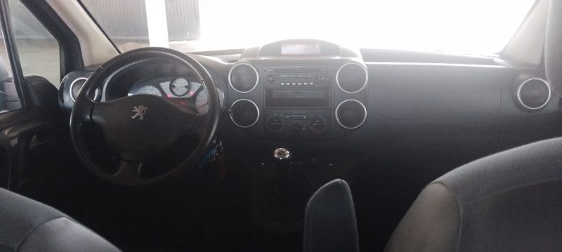 PEUGEOT PARTNER 1.6 HDI 90 CV AN 09 141 KM PROPRE