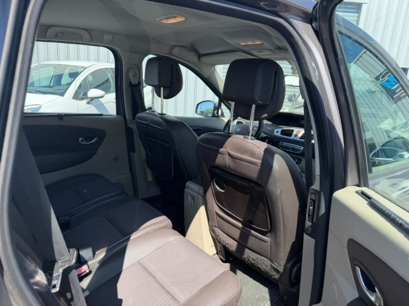 RENAULT GRAND SCENIC 3 1.9 DCI 130CH FAP PRIVILÈGE 7 PLACES Garantie