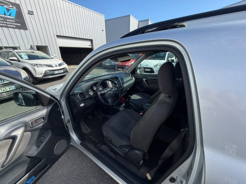 TOYOTA RAV4 115 D-4D LIMITED EDITION 3P Garantie