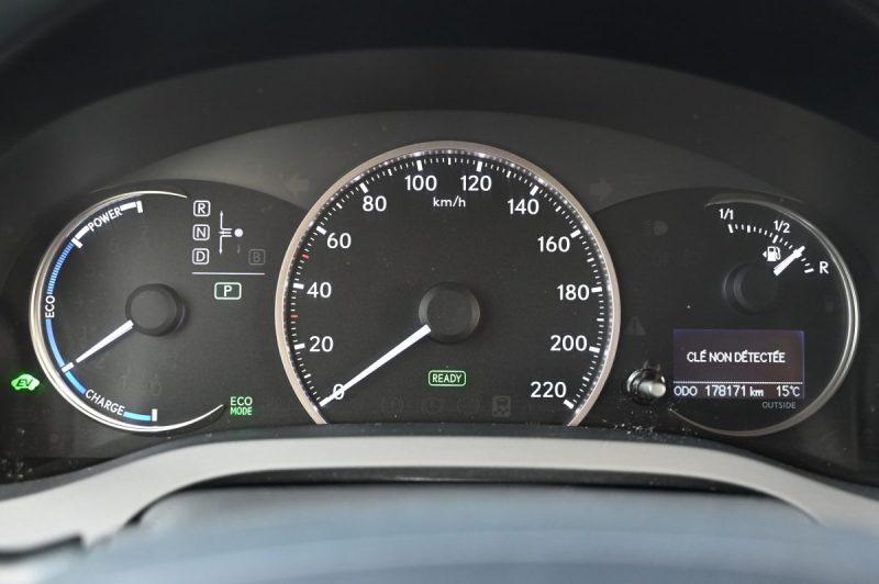 LEXUS CT200H 1.8 136CH DESIGN 10/2015