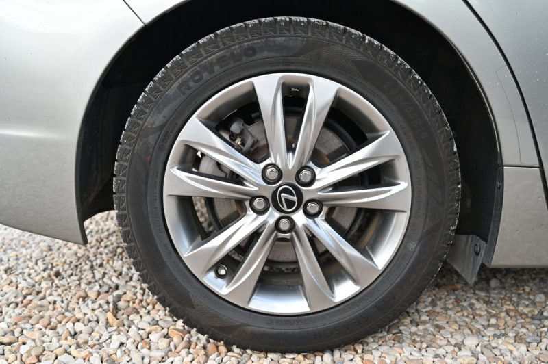 LEXUS CT200H 1.8 136CH DESIGN 10/2015