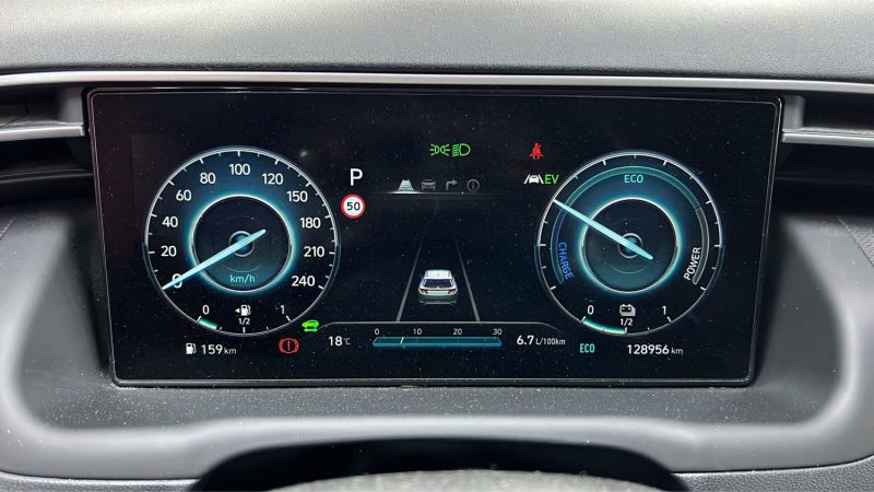 HYUNDAI TUCSON 1.6 HYBRIDE ESSENCE HEV 230cv BUSINESS/1 ERE MAIN/TVA RECUPERABLE