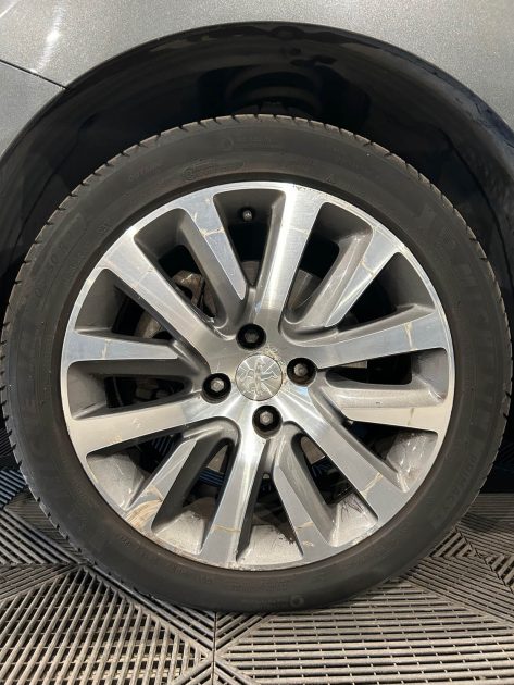 PEUGEOT 5008 ALLURE 2.0 HDI 160CH