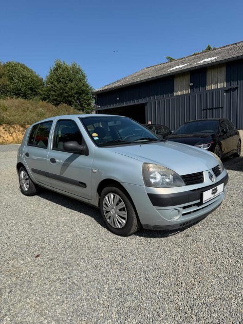 RENAULT CLIO CONFORT AUTHENTIQUE 1.4 i 1er main