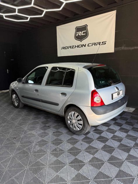 RENAULT CLIO CONFORT AUTHENTIQUE 1.4 i 1er main