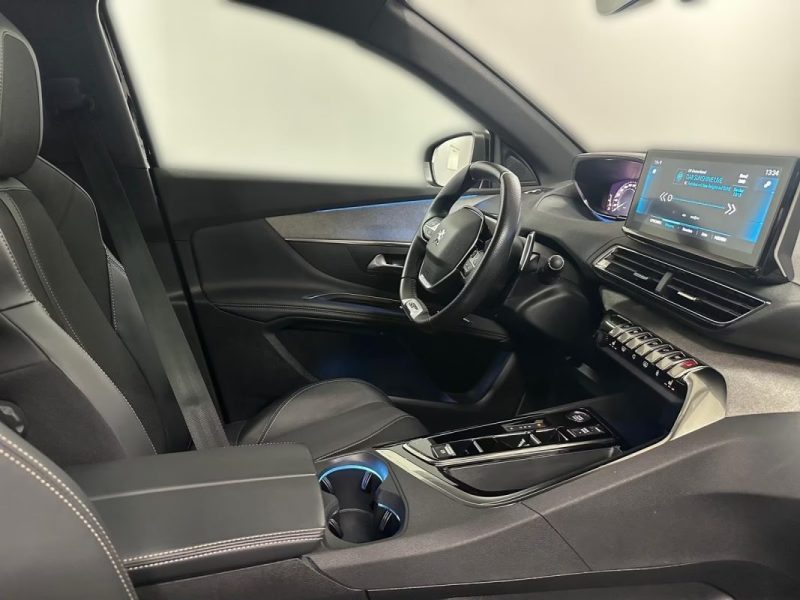 Peugeot 3008 1.5 BLUEHDI 130CH S&S GT EAT8