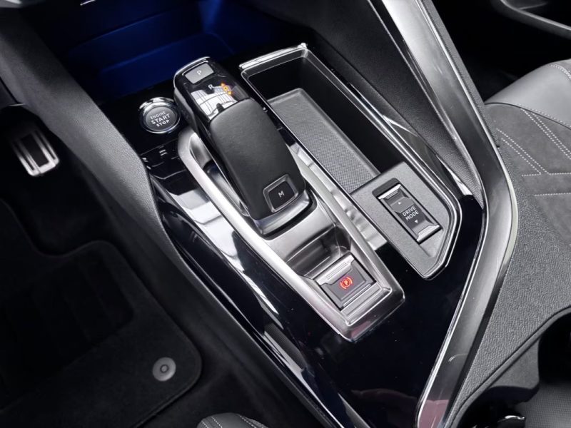 Peugeot 3008 1.5 BLUEHDI 130CH S&S GT EAT8