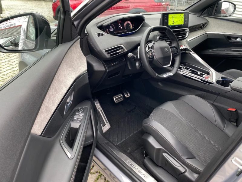 PEUGEOT 3008 HYBRID 136 GT – CAMÉRA 360° – RÉGULATEUR ADAPTATIF (ACC) – PNEUS TOUTES SAISONS 2024