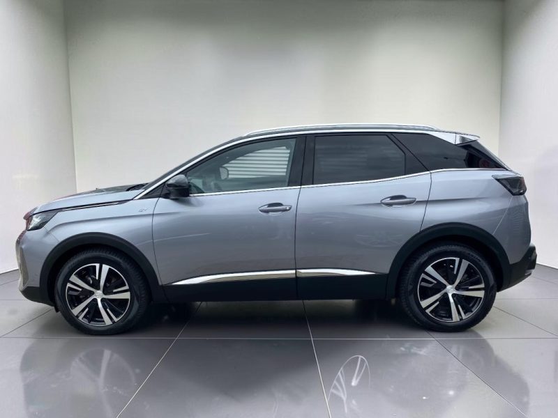 PEUGEOT 3008 HYBRID 136 GT – CAMÉRA 360° – RÉGULATEUR ADAPTATIF (ACC) – PNEUS TOUTES SAISONS 2024
