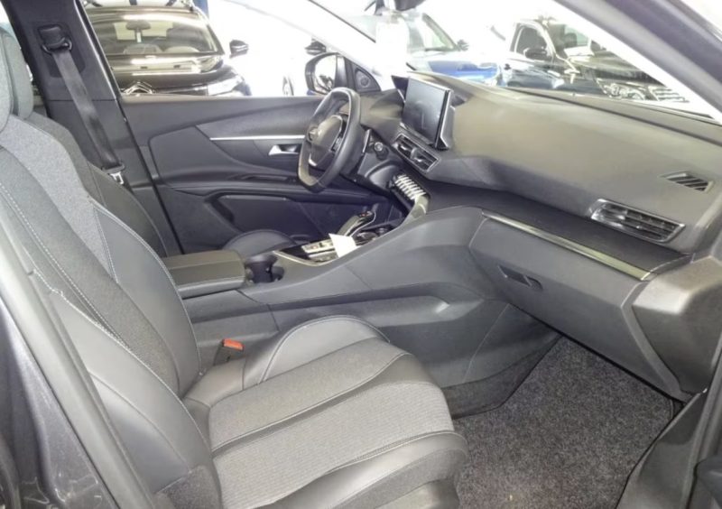 PEUGEOT 3008 HYBRID 225 E-EAT8 ALLURE – CAMÉRA 180° – JANTES 18\" 2022