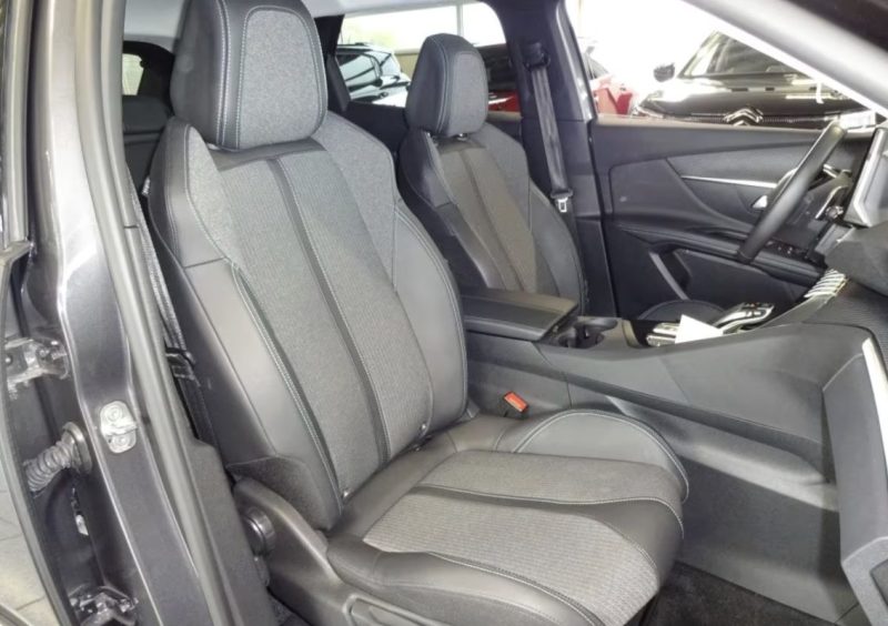 PEUGEOT 3008 HYBRID 225 E-EAT8 ALLURE – CAMÉRA 180° – JANTES 18\" 2022