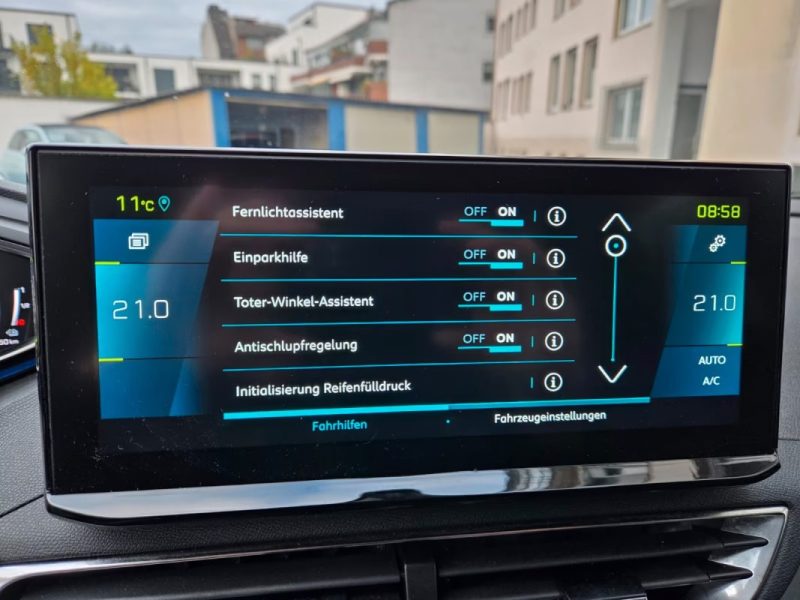 PEUGEOT 3008 HYBRID4 300 GT – 4 ROUES MOTRICES – SYSTÈME HI-FI FOCAL – AUTONOMIE ÉLECTRIQUE JUSQU\'À 66 KM 2022