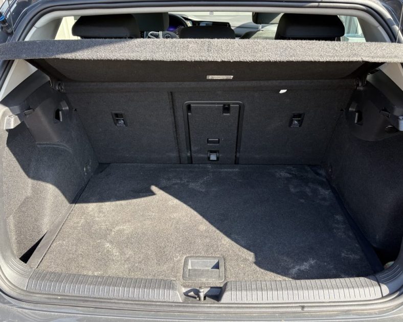 Volkswagen Golf VIII 1.0 TSI 110ch 2020 — CAMERA DE RECUL - Carplay - GARANTIE 6 MOIS