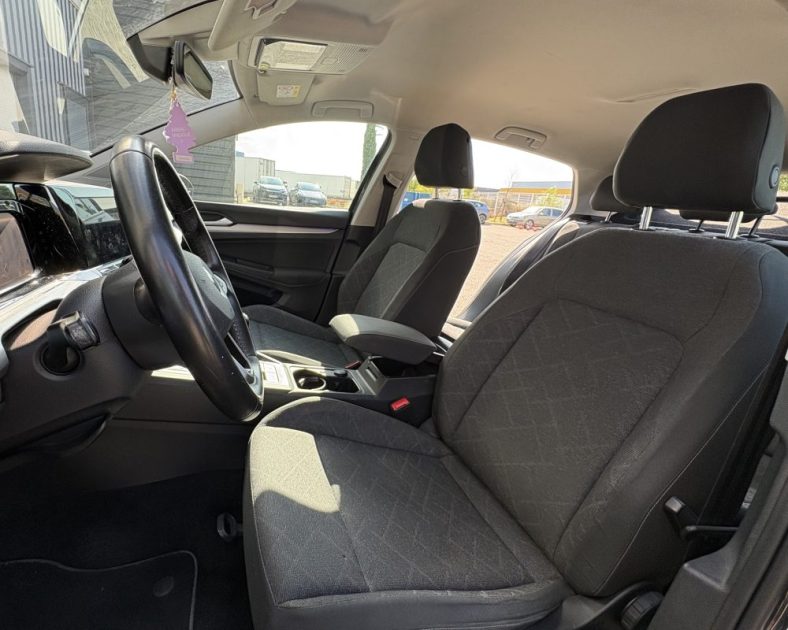 Volkswagen Golf VIII 1.0 TSI 110ch 2020 — CAMERA DE RECUL - Carplay - GARANTIE 6 MOIS