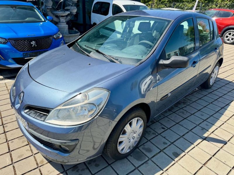 RENAULT CLIO III CONFORT DYNAMIQUE 1.5DCI 70CH