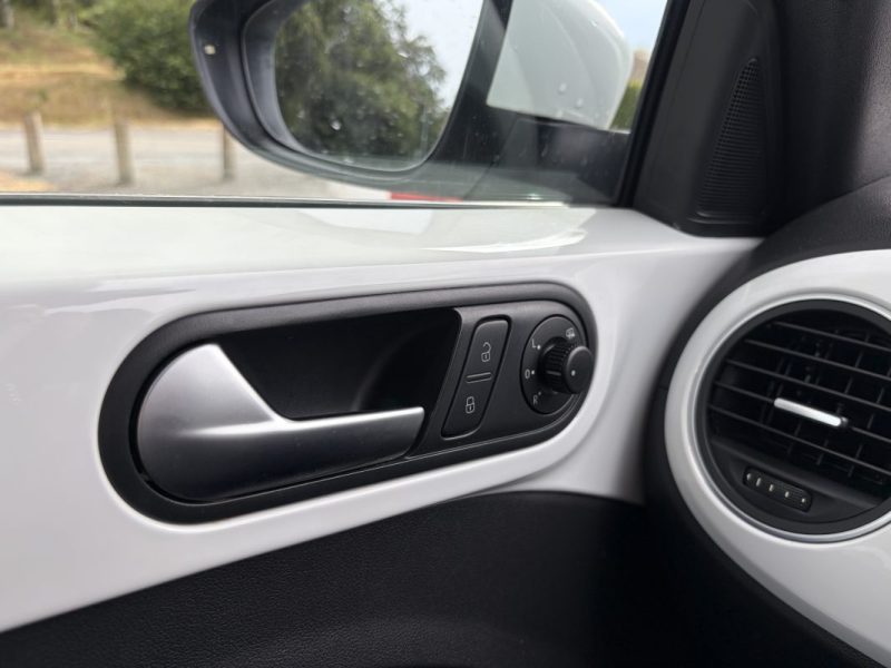 VOLKSWAGEN New Bettle Coccinelle Cabriolet 1.2 TSI 105Ch Techorigin Dsg7