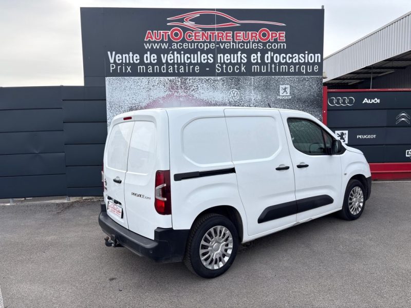 TOYOTA PRO.CITY CITY MEDIUM 1.5 100 D-4D BUSINESS 2021