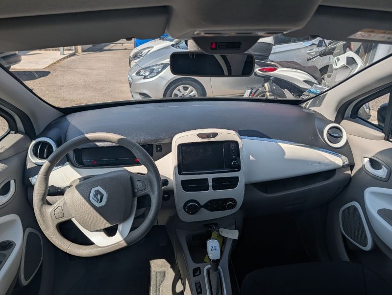 RENAULT ZOE Z.E LIFE R240 90CH ACHAT INTEGRAL 2E MAIN GARANTIE 12 MOIS