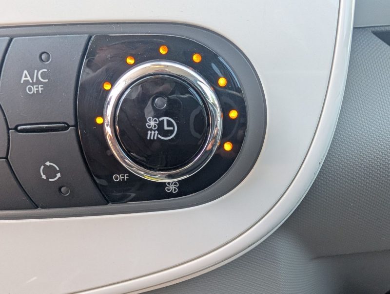 RENAULT ZOE Z.E LIFE R240 90CH ACHAT INTEGRAL 2E MAIN GARANTIE 12 MOIS