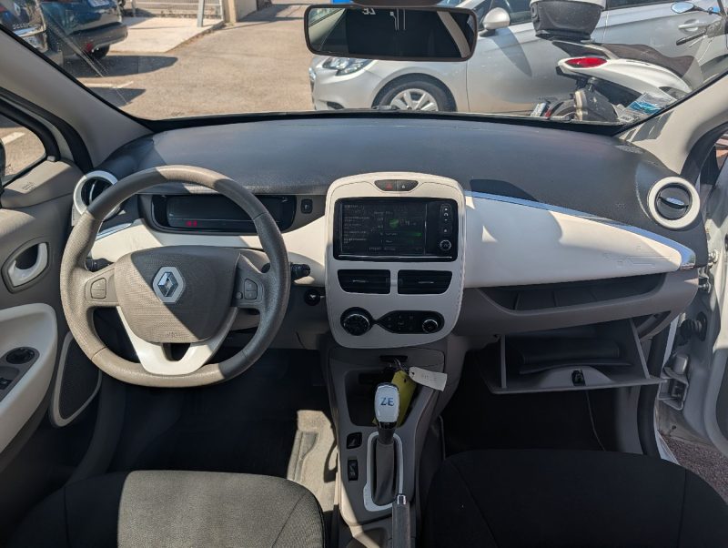 RENAULT ZOE Z.E LIFE R240 90CH ACHAT INTEGRAL 2E MAIN GARANTIE 12 MOIS