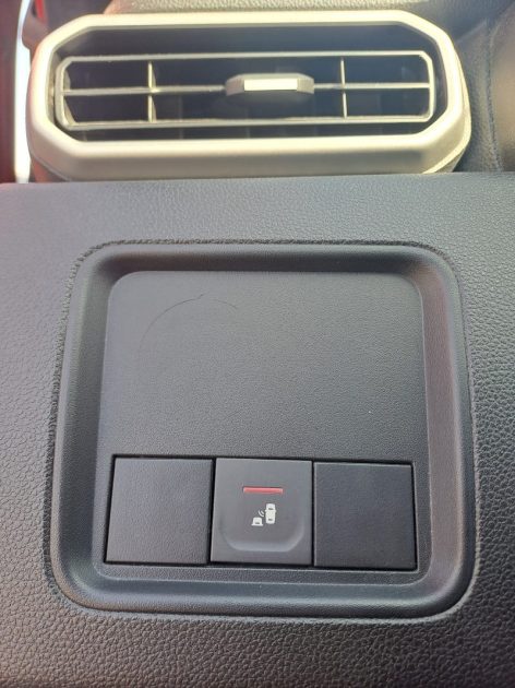 DACIA DUSTER 2 1.5 BLUE DCI 115 ESSENTIEL 2023