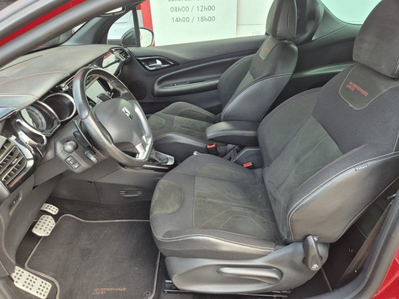 DS DS3 1.2  110 PERFORMANCE LINE EAT 2019