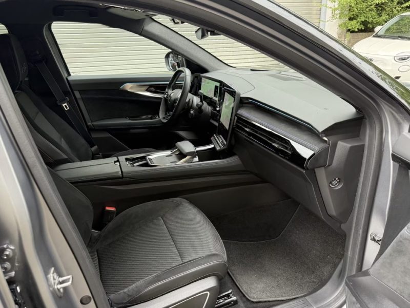 RENAULT AUSTRAL E-TECH FULL HYBRID 200 ICONIC ESPRIT ALPINE – AFFICHAGE TÊTE HAUTE – HARMAN/KARDON – CAMÉRA 360° 2023