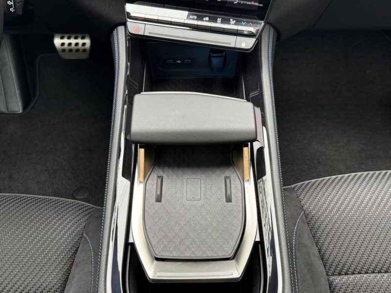 RENAULT AUSTRAL E-TECH FULL HYBRID 200 ICONIC ESPRIT ALPINE – AFFICHAGE TÊTE HAUTE – HARMAN/KARDON – CAMÉRA 360° 2023
