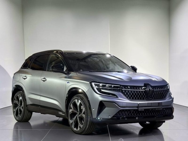 RENAULT AUSTRAL E-TECH FULL HYBRID 200 ICONIC ESPRIT ALPINE – AFFICHAGE TÊTE HAUTE – HARMAN/KARDON – CAMÉRA 360° 2023