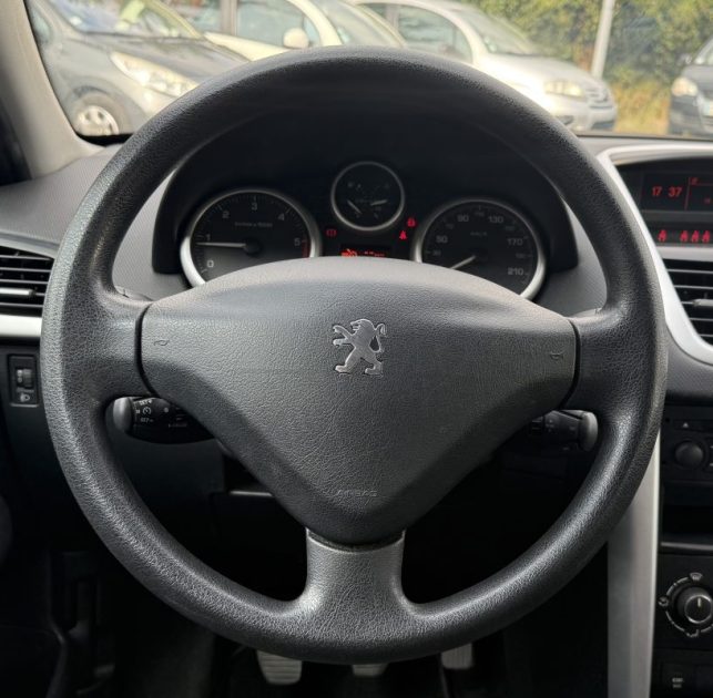 PEUGEOT 207 1.4 HDI 70 URBAN / RÉVISÉE&GARANTIE  2011