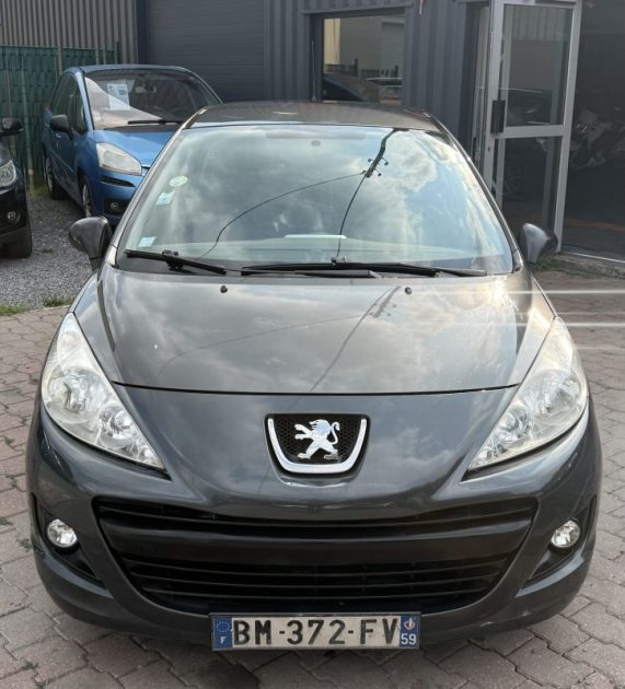 PEUGEOT 207 1.4 HDI 70 URBAN / RÉVISÉE&GARANTIE  2011