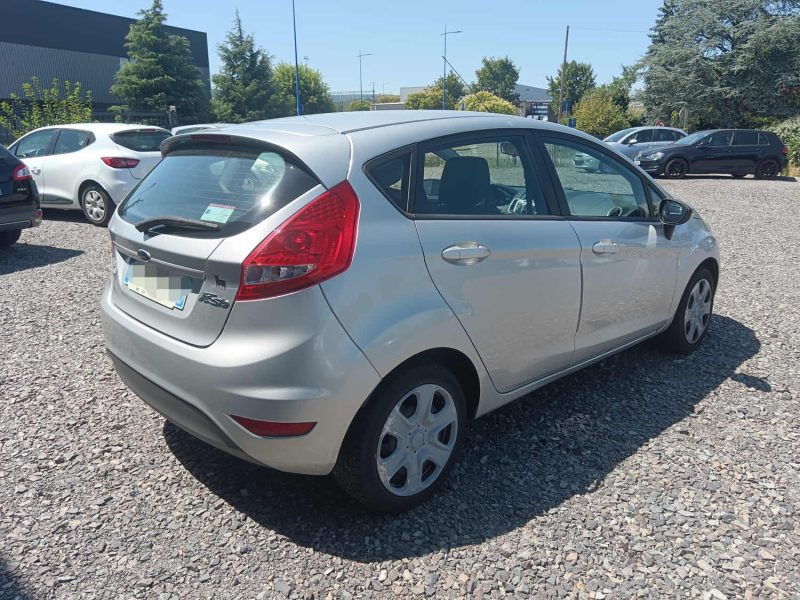 FORD FIESTA 1.25 82 CV AMBIENTE / CLIM USB AUX / 112650 KMS