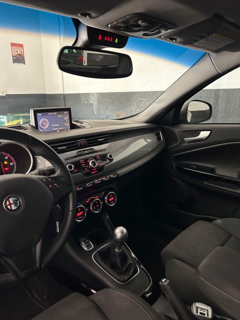 ALFA ROMEO GIULIETTA DISTINCTIVE 2.0 140 JTDM