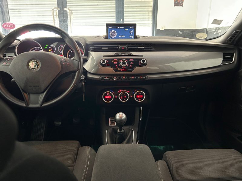 ALFA ROMEO GIULIETTA DISTINCTIVE 2.0 140 JTDM
