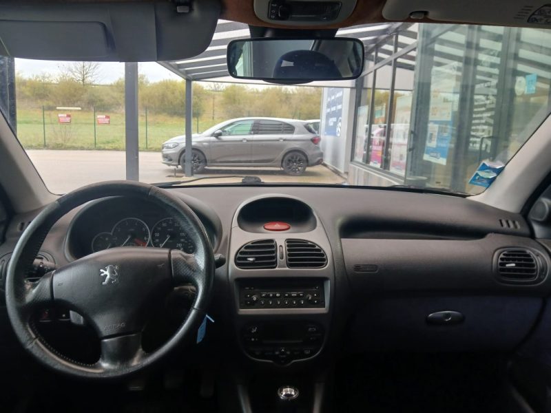 PEUGEOT 206  1.6 110 CV XT 5P  2004 VENDU DANS L'ETAT A PRO OU EXPORT