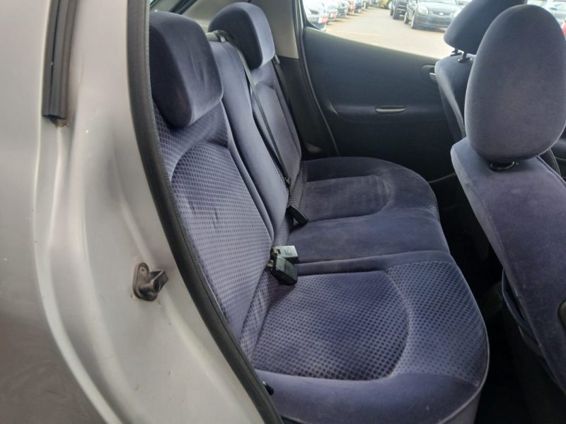 PEUGEOT 206  1.6 110 CV XT 5P  2004 VENDU DANS L'ETAT A PRO OU EXPORT