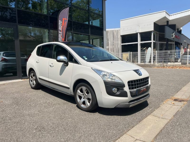 PEUGEOT 3008 ALLURE 150 ch 2.0 HDi Toit panoramique / Attelage
