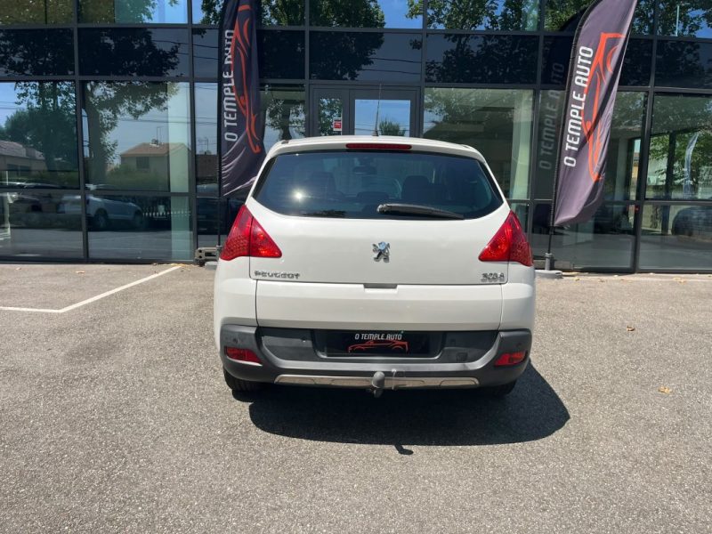 PEUGEOT 3008 ALLURE 150 ch 2.0 HDi Toit panoramique / Attelage