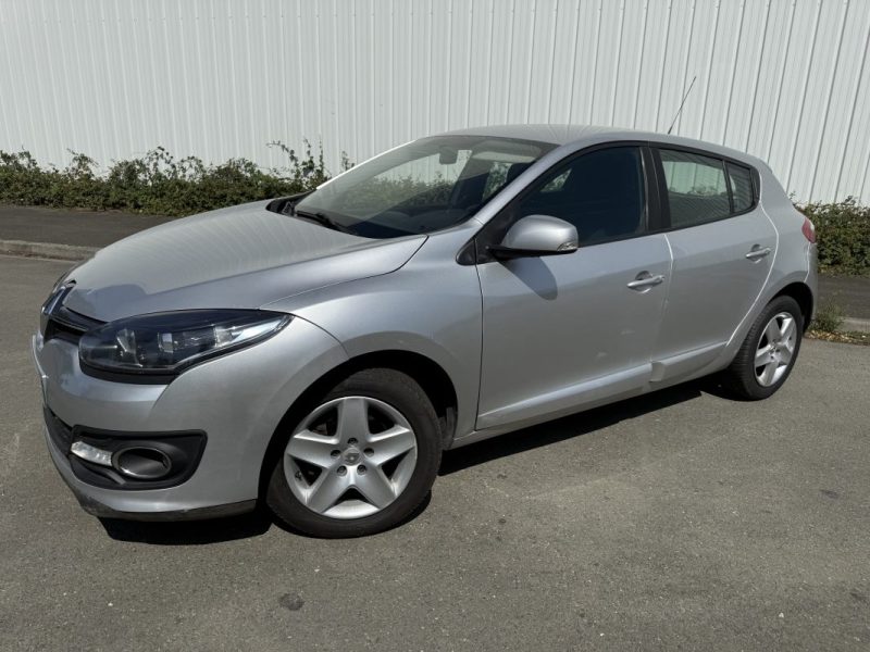 RENAULT MEGANE Phase 3 1.2 l Tce 115 cv 1er Main