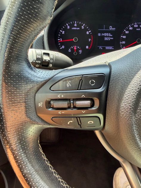 KIA RIO IV 1.0 T-GDI 100 GT LINE / 1 ERE MAIN / GARANTIE 12 MOIS  