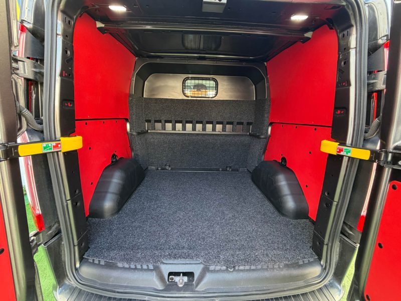 FORD TRANSIT CUSTOM CABINE APPROFONDIE  2.0 ECOBLUE 170 CV BVA  5P LIMITED / ATTELAGE  2022
