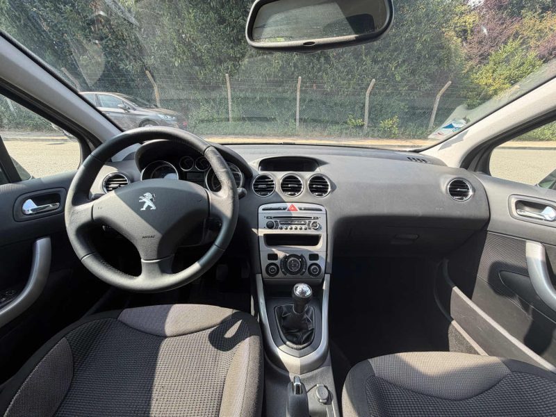 PEUGEOT 308 1.6 VTI D-SIGN 2012