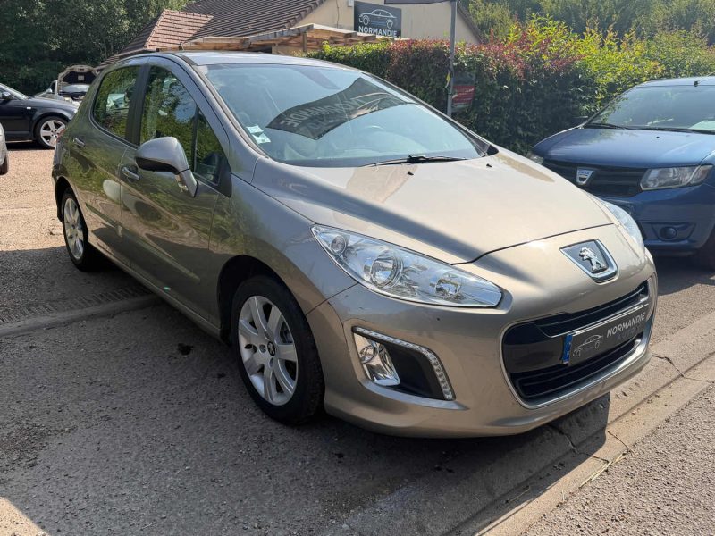 PEUGEOT 308 1.6 VTI D-SIGN 2012