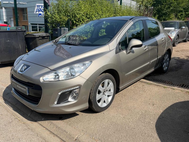 PEUGEOT 308 1.6 VTI D-SIGN 2012