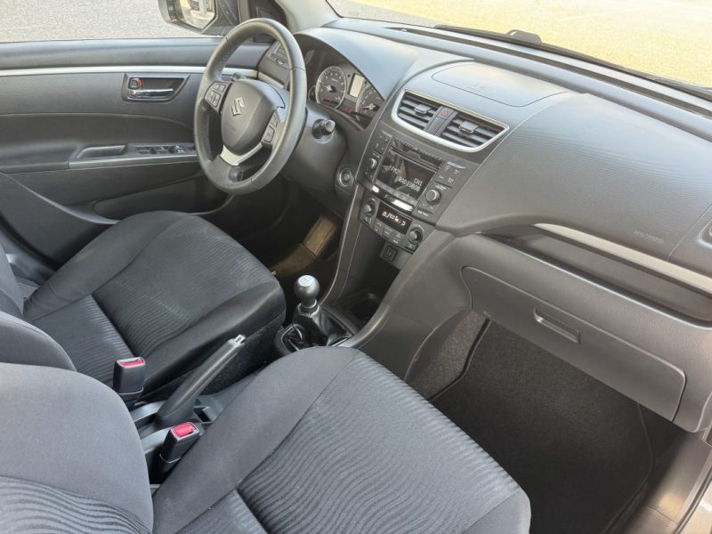 Suzuki Swift 1.2 VVT 95 ch PRIVILEGE toit ouvrant